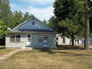 Foreclosed Home - 733 E WALNUT ST, 65613