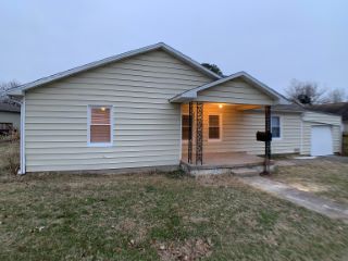 Foreclosed Home - 624 N SPRINGFIELD AVE, 65613