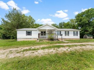 Foreclosed Home - 675 BEE CREEK RD, 65616