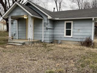 Foreclosed Home - 549 W LINDSEY ST, 65622