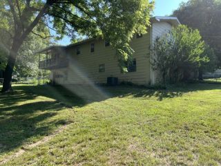 Foreclosed Home - 1410 OAKHILL DR, 65625