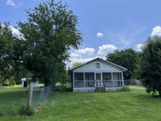 Foreclosed Home - 410 S PUBLIC AVE, 65631