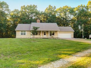 Foreclosed Home - 41 PEAR TREE LN, 65648
