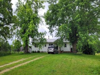 Foreclosed Home - 1189 SUMMIT RD, 65662