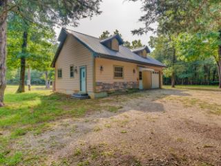 Foreclosed Home - 216 LAKE POINT RD, 65680