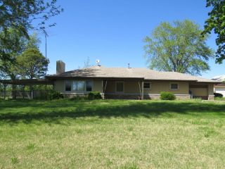 Foreclosed Home - 221 STATE HIGHWAY 64, 65685