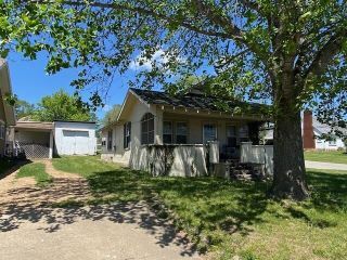 Foreclosed Home - 1100 OZARK ST, 65689