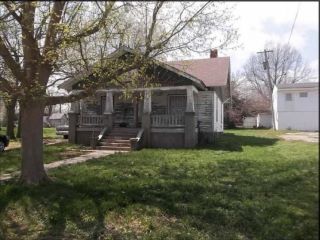 Foreclosed Home - 203 S CENTRAL AVE, 65705