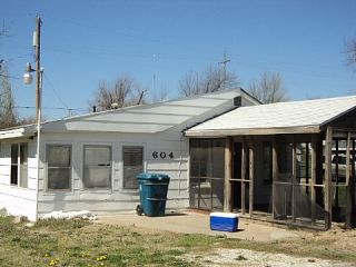 Foreclosed Home - 604 10TH ST, 65708