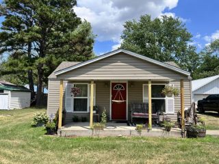 Foreclosed Home - 1204 N DARRELL ST, 65711
