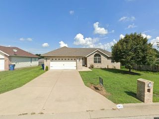 Foreclosed Home - 590 S CANTERBURY LN, 65714
