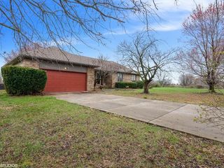 Foreclosed Home - 1849 FOUR WINDS DR, 65714