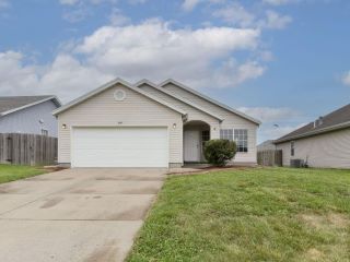Foreclosed Home - 835 W BUTTERFIELD DR, 65714