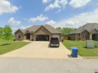 Foreclosed Home - 3212 N MARLIN DR, 65721