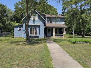 Foreclosed Home - 209 E MONROE ST, 65723