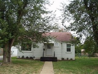 Foreclosed Home - 120 N FOUNTAIN AVE, 65738
