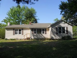 Foreclosed Home - 205 DRIFTWOOD LN, 65753
