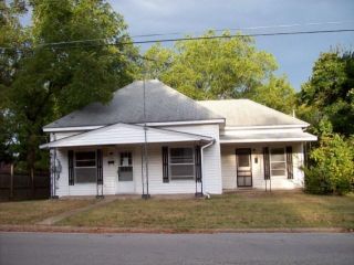 Foreclosed Home - 616 Walnut St, 65775