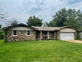 Foreclosed Home - 1449 4TH ST, 65775