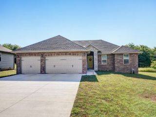 Foreclosed Home - 832 S RED ROCK, 65781