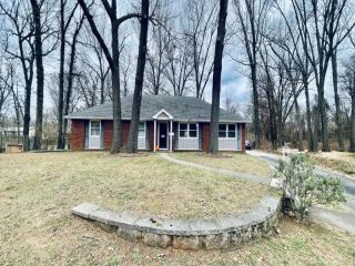 Foreclosed Home - 805 S DEVONSHIRE DR, 65802