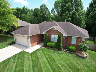 Foreclosed Home - 3886 W PARKRIDGE CIR, 65802