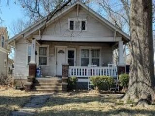 Foreclosed Home - 911 N GRANT AVE, 65802