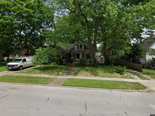 Foreclosed Home - 848 S DELAWARE AVE, 65802