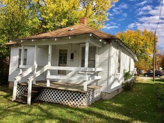 Foreclosed Home - 832 N KANSAS EXPY, 65802