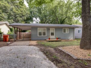 Foreclosed Home - 2611 W MADISON ST, 65802