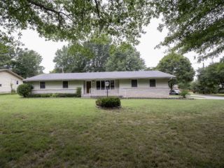 Foreclosed Home - List 100832107