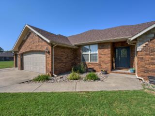 Foreclosed Home - 435 S WESTWIND DR, 65802