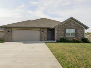 Foreclosed Home - 5620 W PECAN ST, 65802