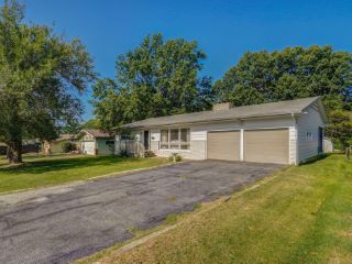 Foreclosed Home - 735 N ELMWOOD AVE, 65802