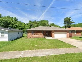 Foreclosed Home - 2719 N ELOISE AVE, 65803