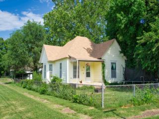 Foreclosed Home - 1601 N MAIN AVE, 65803