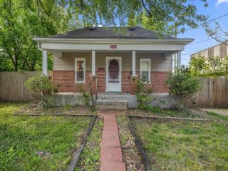 Foreclosed Home - 720 E GARFIELD ST, 65803