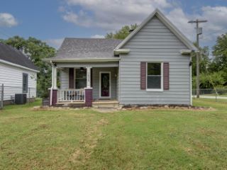 Foreclosed Home - 1535 N ROGERS AVE, 65803