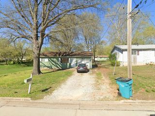 Foreclosed Home - 1061 S CRAIG AVE, 65804