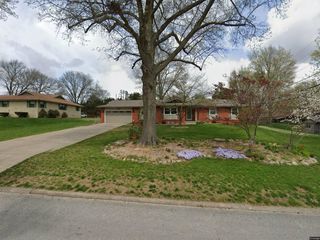 Foreclosed Home - 3015 E ALPINE DR, 65804