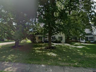 Foreclosed Home - 1472 E BENNETT ST, 65804