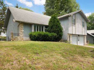 Foreclosed Home - 2145 E SHADY GLEN DR, 65804