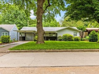 Foreclosed Home - 1716 S DELAWARE AVE, 65804
