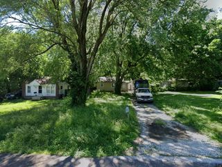 Foreclosed Home - 517 S LAFONTAINE AVE, 65806