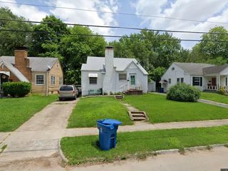 Foreclosed Home - 926 S WEAVER AVE, 65806