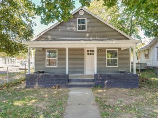 Foreclosed Home - 2149 W COLLEGE ST, 65806