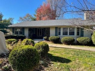 Foreclosed Home - 1150 E KINGSBURY ST, 65807