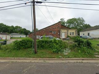 Foreclosed Home - List 100379803