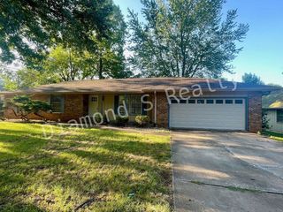 Foreclosed Home - 1210 W WESTVIEW ST, 65807