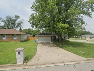 Foreclosed Home - 3539 S WALNUT HILL DR, 65807